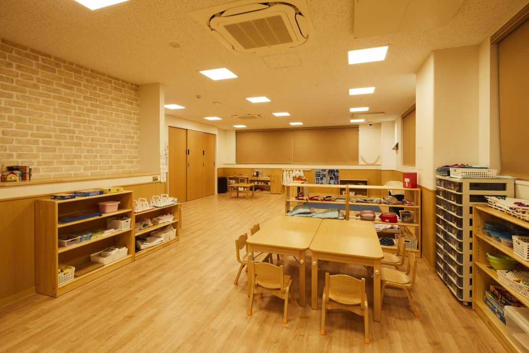 聖和かいせい保育園：17:00～19:00　色温度 3000K