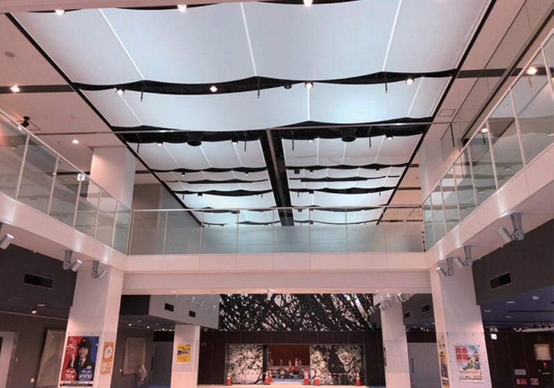 ルミエール府中（府中市市民会館・中央図書館複合施設）_8-11：多摩川の水をイメージ