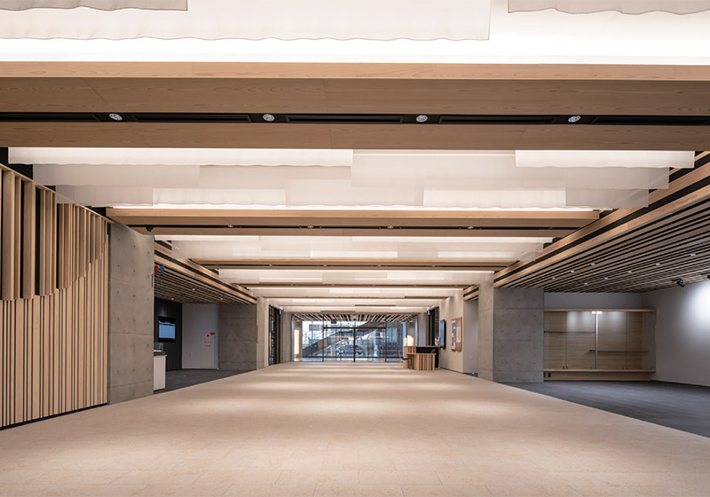 御坊市新庁舎_１階エントランスホール「みやこ姫ロビー」