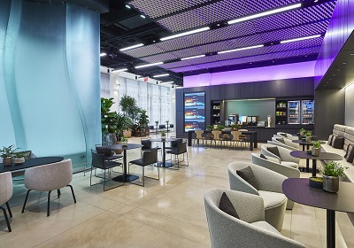 4 Times Square Convene One Five One（ 写真